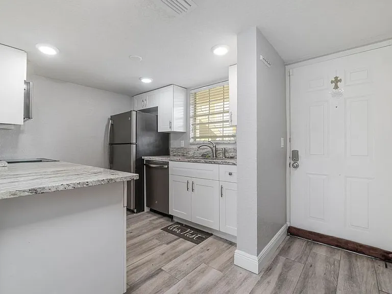 6324 La Costa Dr #C — Photo 18