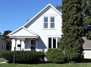1124 S 23rd St, Manitowoc, WI 54220