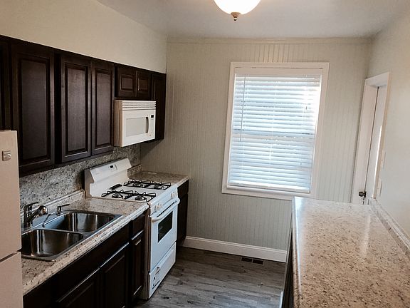 2nd image of 9119 Mace Ave