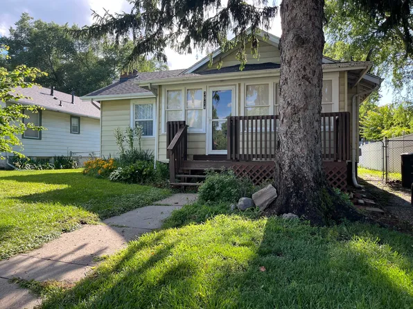 3814 Columbia St, Des Moines, IA 50313