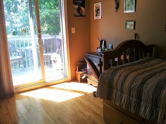 5th image of 408 Ogorman Ave