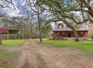 20419 Deer Run Rd, Damon, TX 77430