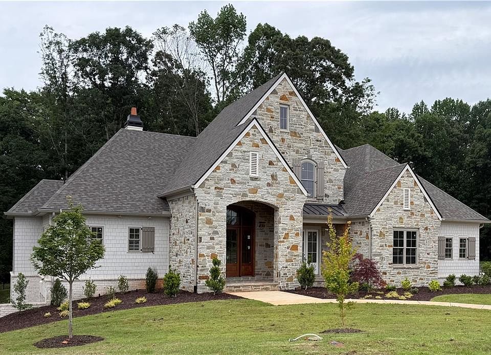 1st image of 5309 Founders Way