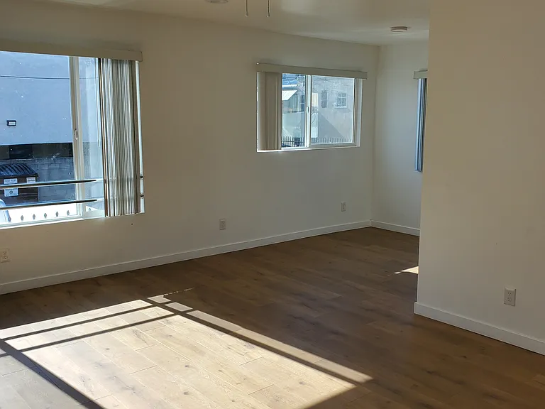 7119 Mountain View Ave #E — Photo 20