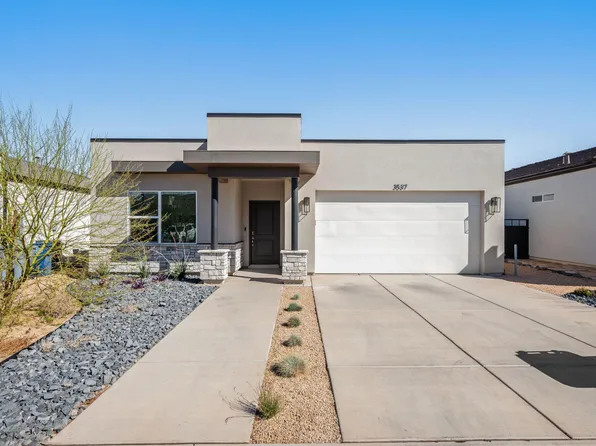 3537 E Padre Bay Dr, Washington, UT 84780