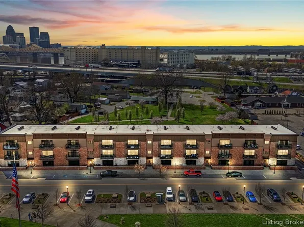 238 Mulberry Street, Jeffersonville, IN 47130