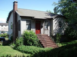 9724 Linden Ave N, Seattle, WA 98103
