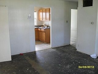 4th image of 4859 Barlow Dr