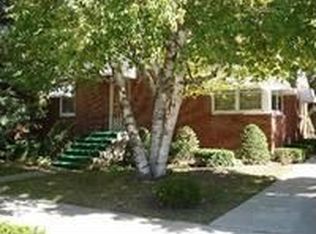416 N 5th St, Dekalb, IL 60115