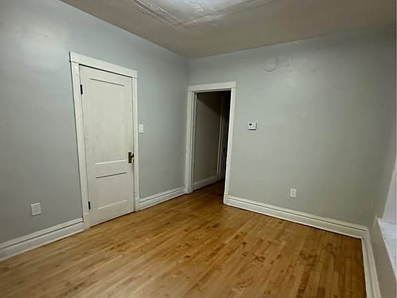 3rd image of 4543 S Marshfield Ave #2R