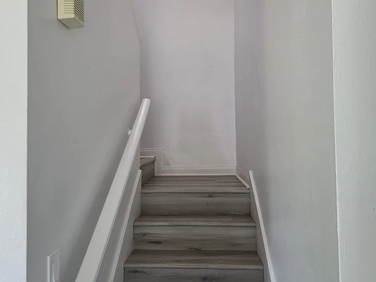 1227 E Pasadena St #1227 — Photo 4