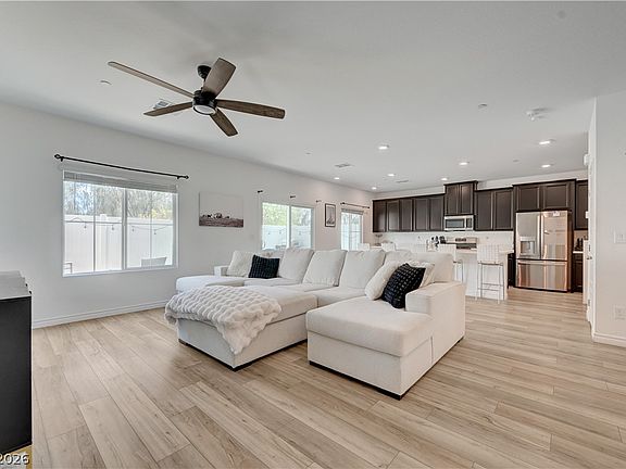 4th image of 7204 N Decatur Blvd #3
