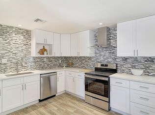 13459 N 42nd St, Phoenix, AZ 85032