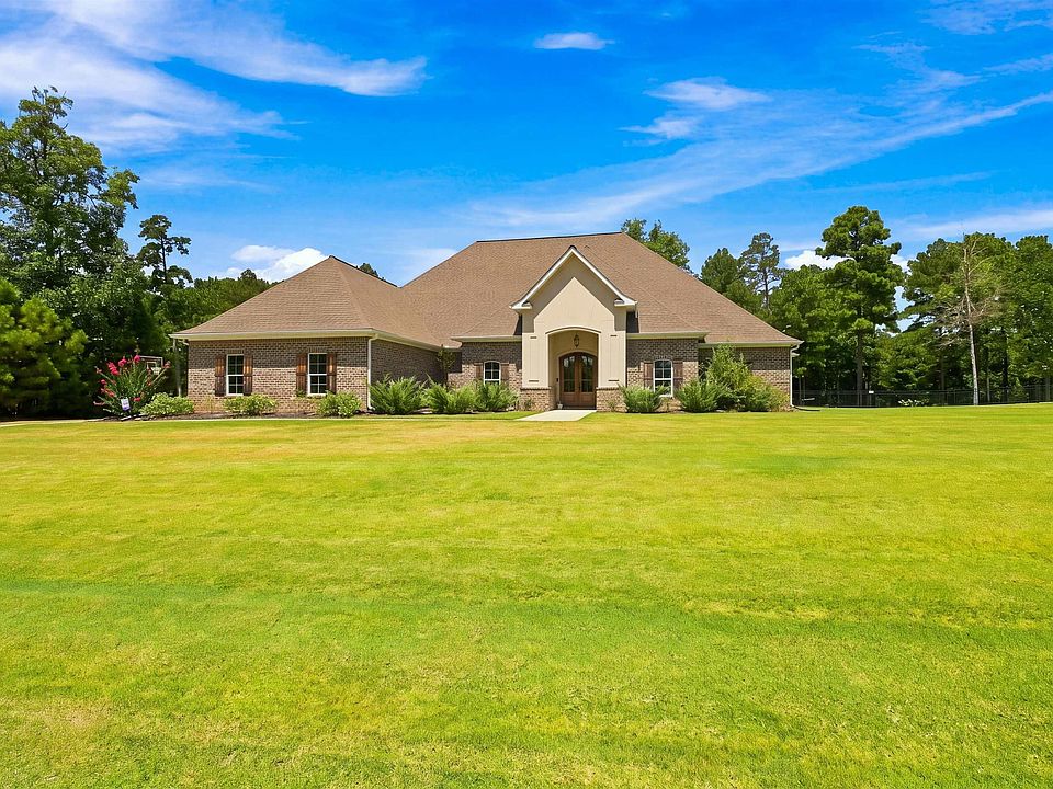 1st image of 385 Augusta Dr