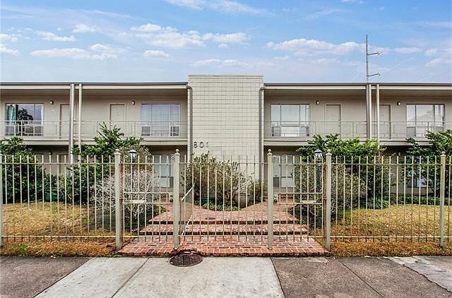 1st image of 801 Henry Clay Ave APT 114