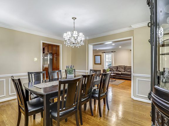 4th image of 8225 Osage Ln