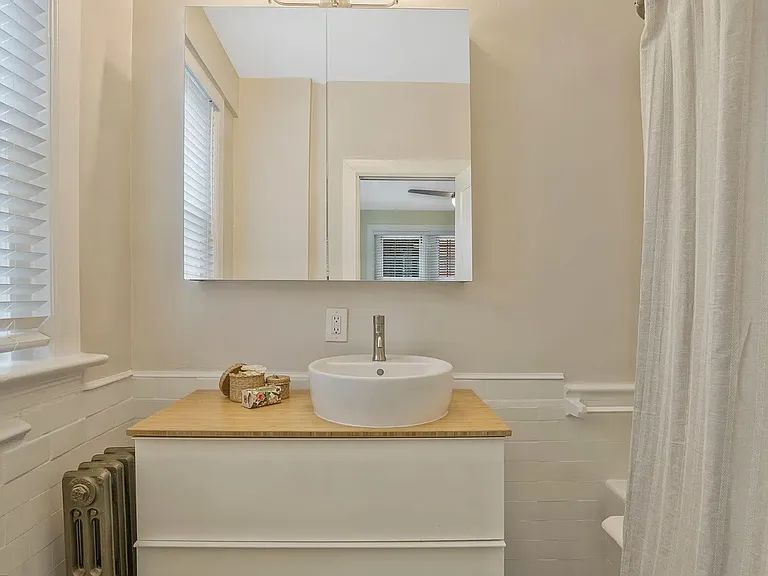 1954 Columbia Rd NW #101 — Photo 25