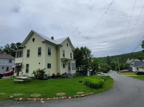 33 Liberty Street, St. Johnsbury, VT 05819