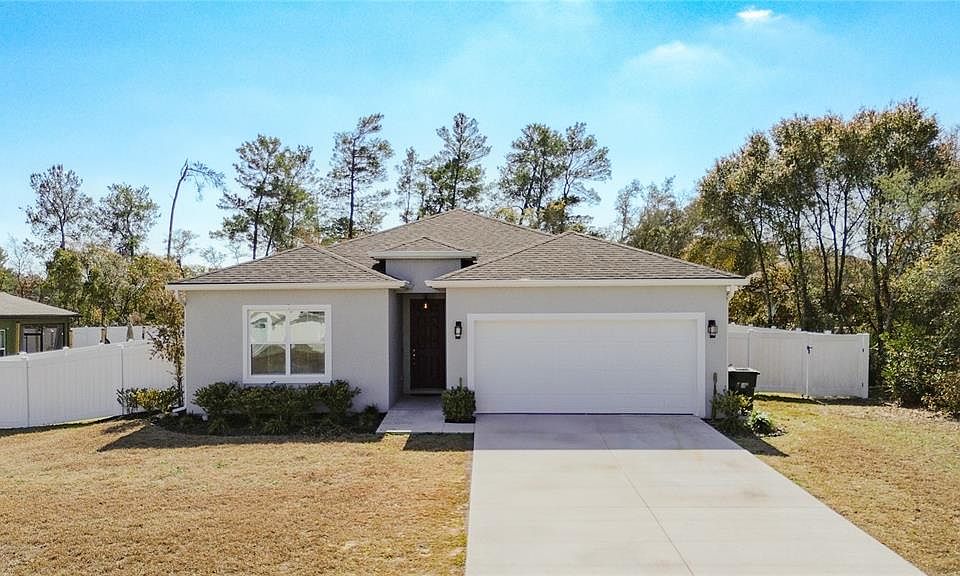 1st image of 172 Marion Oaks Trl