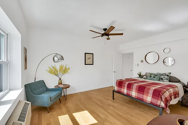 Rented by Corcoran | media 21