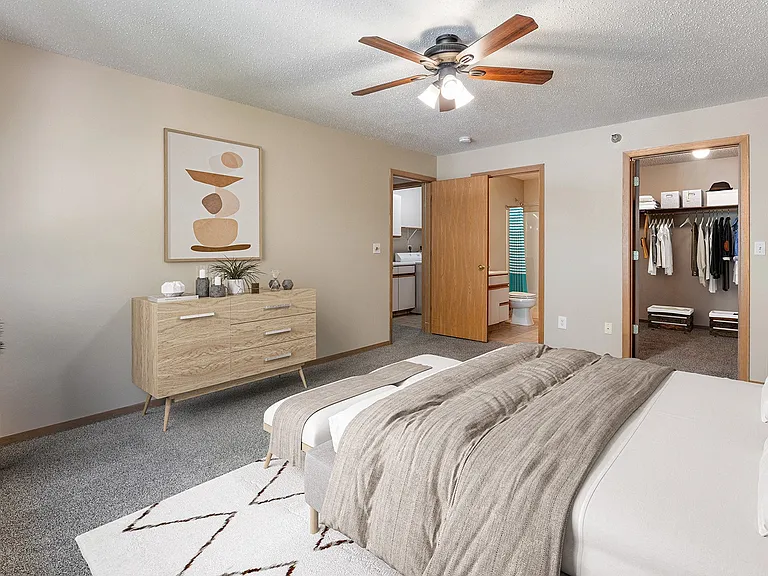 Alps Park Apartments — Photo 8