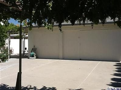 2nd image of 331 Myrtle St