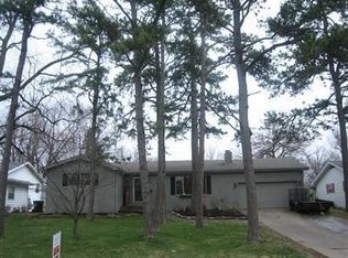 1642 S Sieger Dr, Springfield, MO 65804