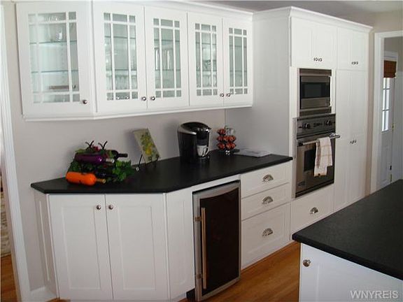 5th image of 65 Rollingwood St