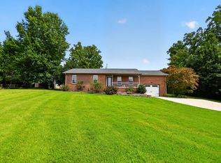 1658 Sparkleberry Dr, Clarksville, TN 37042