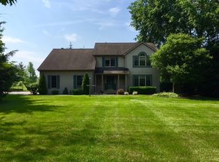 422 Halldale Dr, Fort Wayne, IN 46845