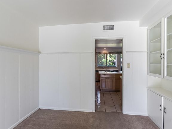 Flows into the Kitchen