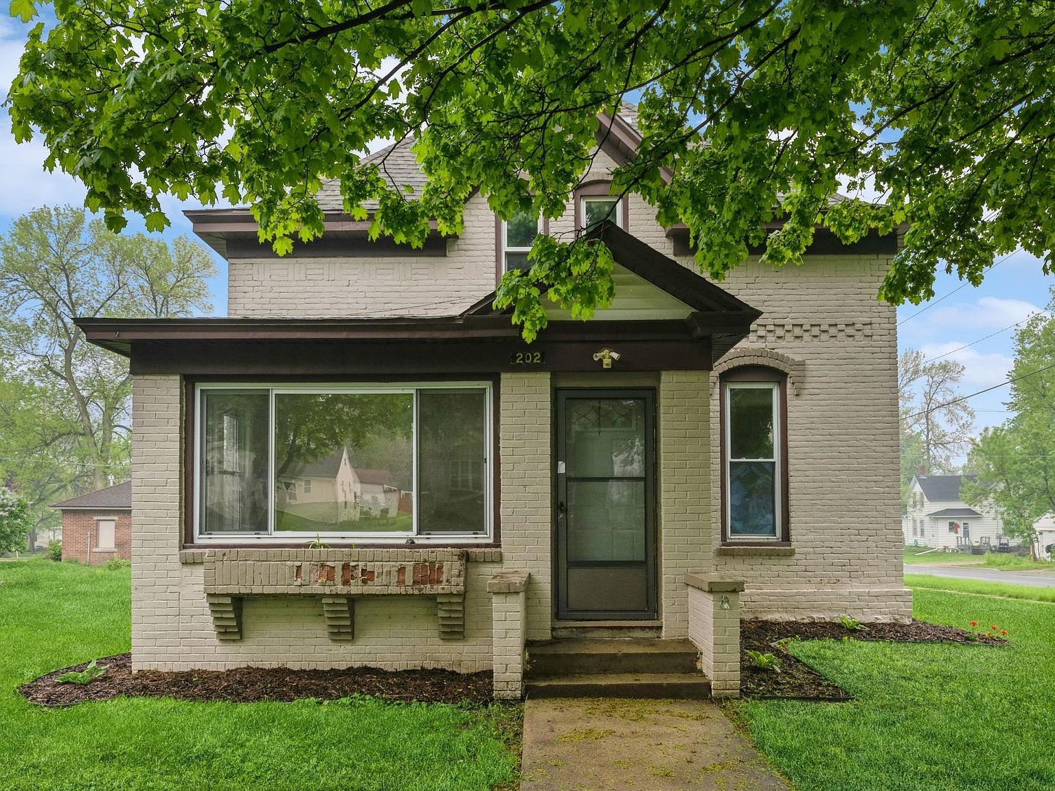 202 E Adams St, Arlington, MN 55307 Zillow