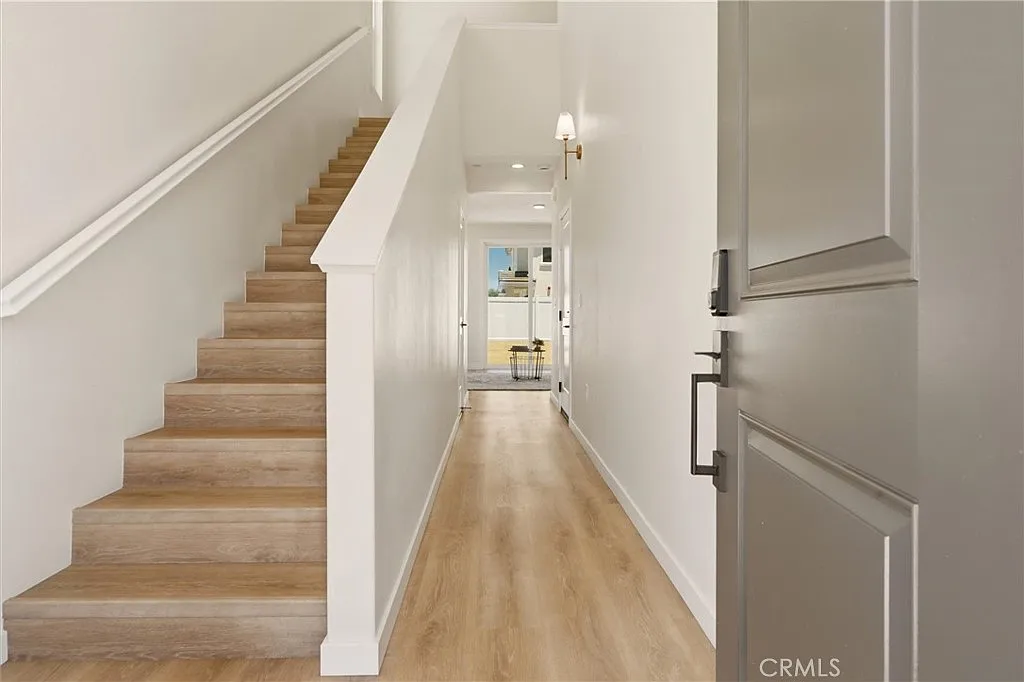 3 bed, 2.5 bath, 1603 sqft, $3,750 — Photo 3