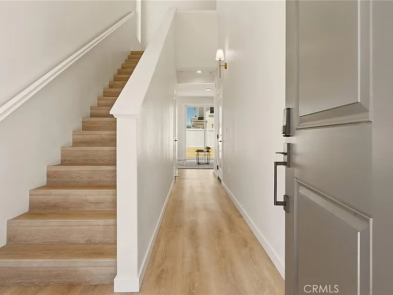 5855 Persepolis Ct — Photo 3
