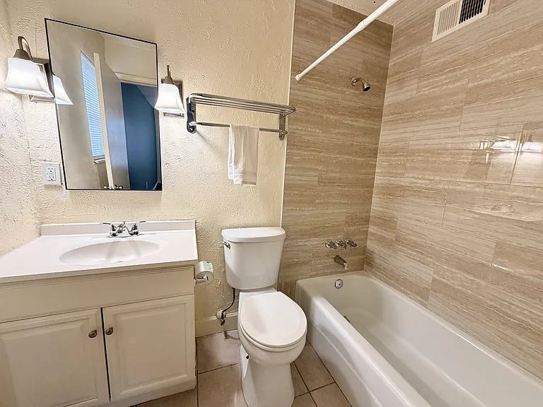 Countrybrook Apartments — Photo 120