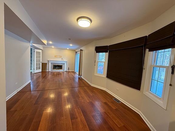 Living Room and Breakfast Area