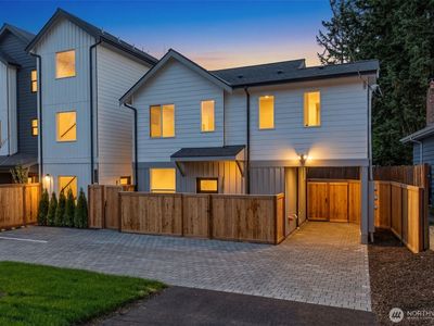11013 Goodwin Way NE, Seattle, WA, 98125
