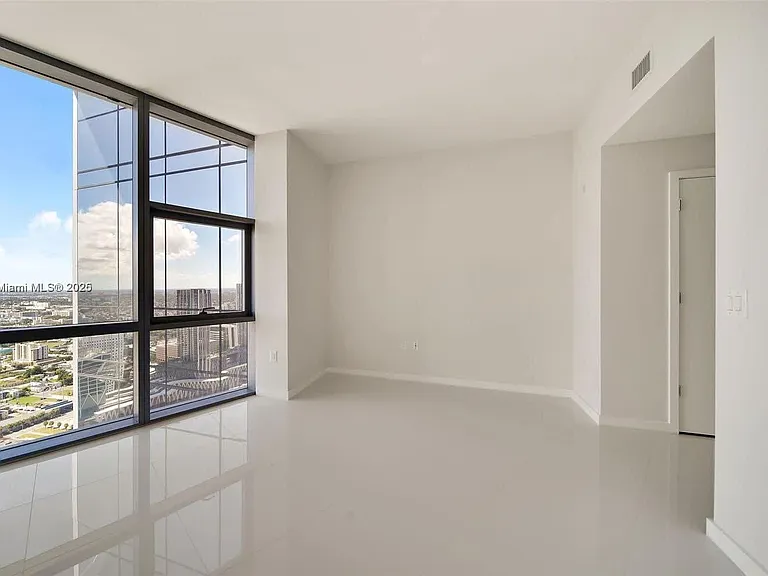 851 NE 1st Ave #12 — Photo 21