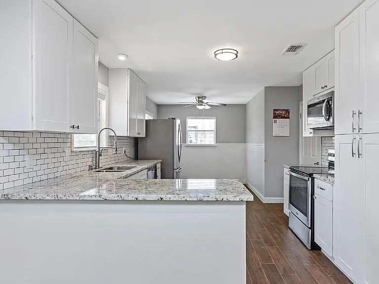 1719 Longhorn Dr — Photo 18