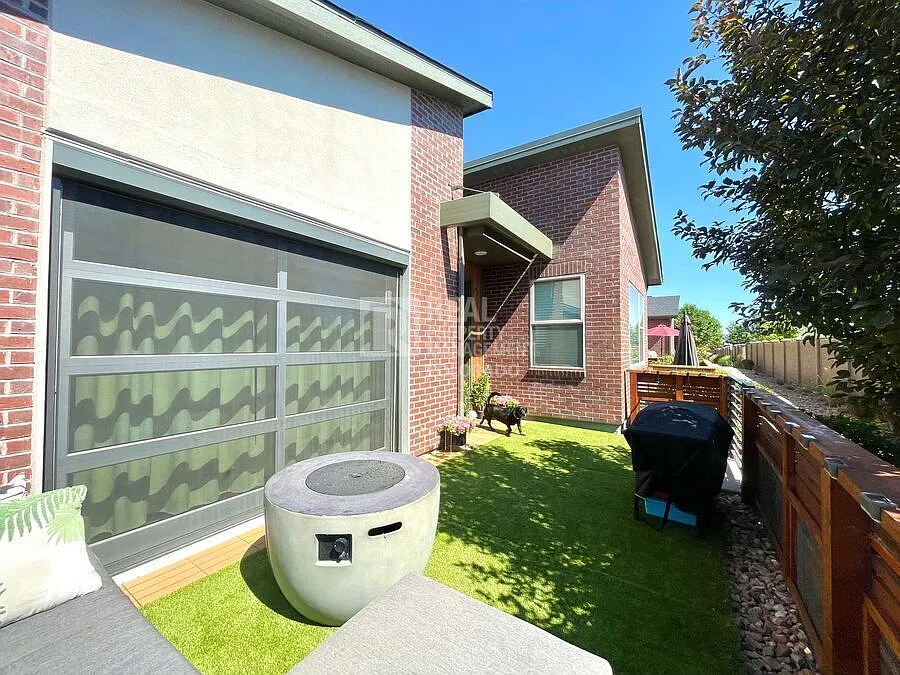 Spacious Centennial Home on a Corner Lot with Modern Finishes and Flexible Living Space — Photo 2