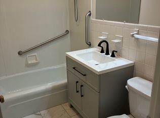 14 Hatfield St, Northampton, MA 01060