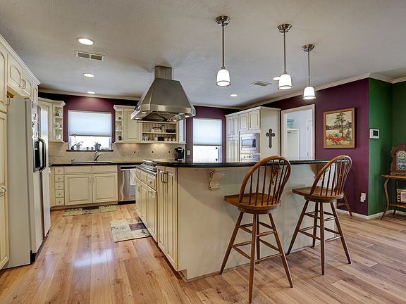 4th image of 5750 Wigton Dr