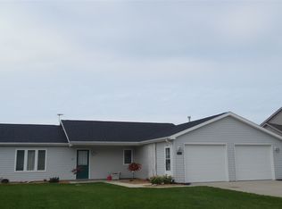 308 White Bridge Ct, Bluffton, IN 46714