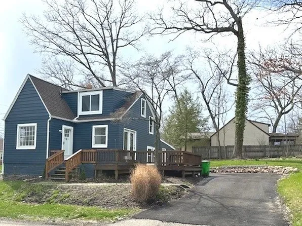 261 Maplecrest St SW, North Canton, OH 44720