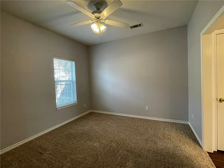 204 Fraternity Row — Photo 14