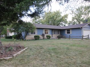 1320 Cumberland Cir E, Elk Grove Village, IL 60007