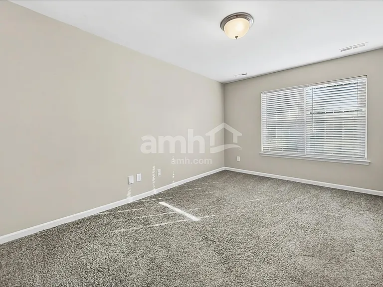 9029 Robins Nest Way — Photo 11