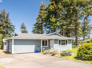 1135 1st St NE, Bandon, OR 97411