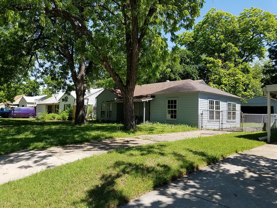 1st image of 614 SE 11th St