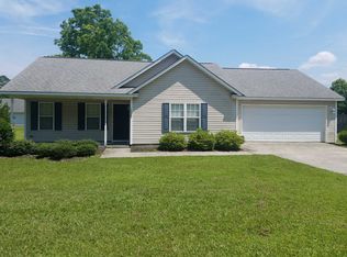 1823 Liz Ln NE, Leland, NC 28451